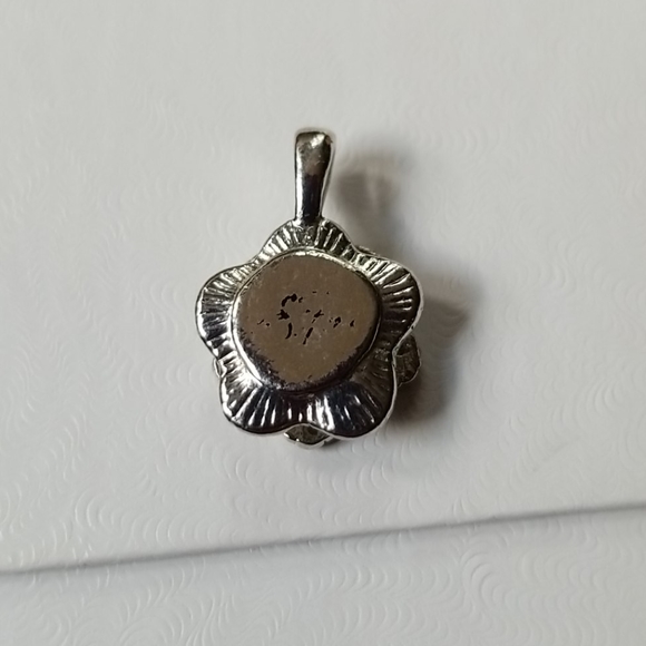 Sophia Fiori pink flower pendant charm - Picture 4 of 4